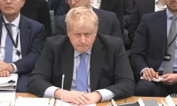 Boris Johnson komisyona 3 saat savunma yaptı