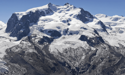 Buzulların hızla eridiği İsviçre’de yeni iklim kanunu referandumda kabul edildi