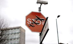 Banksy’den Londra’da İHA karşıtı yeni eser