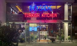 Restorantını Londra’daki Türk öğrencilere açtı