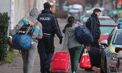 Almanya'dan sınır dışı edilenlerin sayısı arttı
