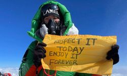 Everest'e 29 kez tırmanarak dünya rekoru kırdı