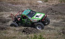 Hakkari'nin Çukurca ilçesindeki festivalde rafting ve off-road heyecanı yaşandı