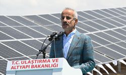 Kara yolları enerjisini güneşten alıyor