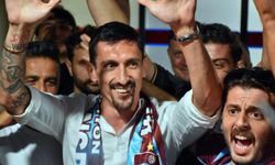 Karadağlı futbolcu Stefan Savic, transfer görüşmeleri için Trabzon'a geldi