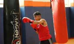 Sosyal medyada keşfedilen genç boksör, Türkiye şampiyonu olup milli takıma girdi