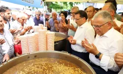 Kayseri protokolünden aşure dağıtımı