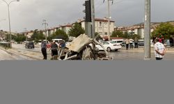 Afyonkarahisar'da meydana gelen zincirleme trafik kazasında 2 kişi öldü, 12 kişi yaralandı