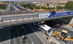 DERLEME - Ankara'da yolcu otobüsünün karıştığı kazaya ilişkin haberlerimizi derleyerek yayımlıyoruz