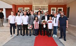 TFF Başkanı Hacıosmanoğlu, Sivasspor Kulübünü ziyaret etti