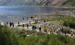 "Turistik Tatvan Treni" ile Bitlis'e gelenler, tarihi mekanlarla doğal güzellikleri gezdi