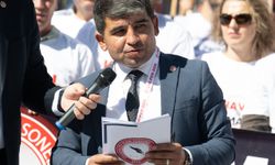 BİZİM-SEN ve Üni-Per-Sen üyeleri, 3600 ek gösterge talebiyle gösteri yaptı