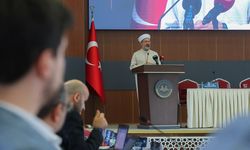 Diyanet İşleri Başkanı Erbaş, Türkiye-Malezya İslam Astronomisi Uygulamaları Çalıştayı'nda konuştu: