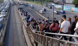 İstanbul'da sabah saatlerinde trafik yoğunluğu yaşanıyor