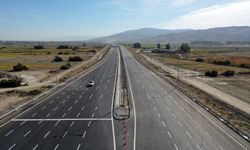 Aydın-Denizli Otoyolu'nun tamamı trafiğe açıldı