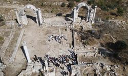 Stratonikeia Antik Kenti'nde anahtar taşıma töreni canlandırıldı