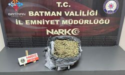 Batman'da bir otomobilde 2 kilo 40 gram sentetik uyuşturucu ele geçirildi