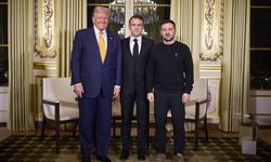 Macron, Zelenskiy ve Trump, Paris'te Rusya-Ukrayna Savaşı'nı görüştü