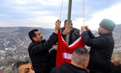 Sarıkamış şehitlerini anmak için Iğdır'ın Bayrak Tepe zirvesine tırmanış gerçekleştirildi