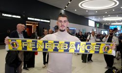 Sırp sağ bek Mimovic, Fenerbahçe için İstanbul'a geldi