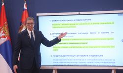 Sırp lider Vucic'ten hükümete karşı gösteri düzenleyen öğrencilere diyalog çağrısı