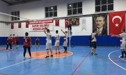 Afyonkarahisar'da şehit Cüneyt Taşyürek anısına voleybol maçı düzenlendi