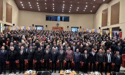 AK Parti'li Ömer İleri, partisinin Artvin İl Kongresi'nde konuştu: