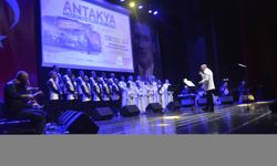 Bursa'da Antakya Medeniyetler Korosu konser verdi