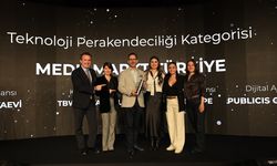 MediaMarkt Türkiye, The One Awards'ta "Yılın İtibarlısı" seçildi