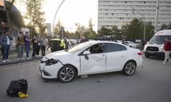 Ankara'da otomobille motosikletin çarpıştığı kazada 2 kişi yaralandı