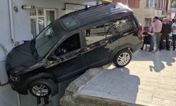 Edirne'de evin balkonuna çarpan cipteki 1 kişi yaralandı