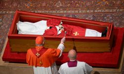 GÜNCELLEME - Papa Franciscus'un cenaze töreni için hazırlıklar sürüyor