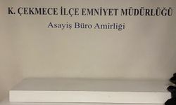 Küçükçekmece'de motosikletli şüphelilerin silahlı saldırısı güvenlik kamerasında