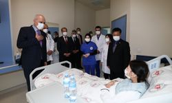 TBMM Başkanı Kurtulmuş, Bişkek'te Kırgız-Türk Dostluk Devlet Hastanesi'ni ziyaret etti