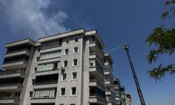 Bursa'da 6 katlı binanın çatısında çıkan yangın söndürüldü