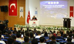 TBMM Milli Savunma Komisyonu Başkanı Akar, Bingöl'de konferansa katıldı:
