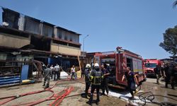 Adana'da iş yerinde patlama sonrası yangın çıktı