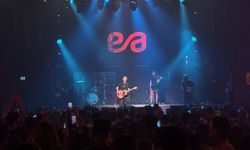 Emre Aydın, "Son Yalancı" teklisini hayranlarıyla buluşturdu