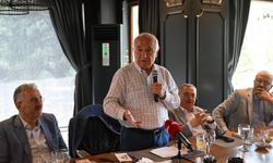 Eski TBMM Başkanı Çiçek, Bursa'da istişare ve tanışma toplantısına katıldı: