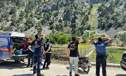 Isparta'da kayalıklardan düşen emekli polis memuru hayatını kaybetti