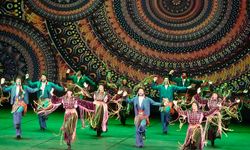 İstanbul Maarif Orkestrası ve Halk Dansları Topluluğu AKM'de sahne aldı