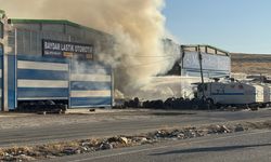 Şanlıurfa'da hırdavatçıda çıkan yangın TOMA desteğiyle söndürüldü