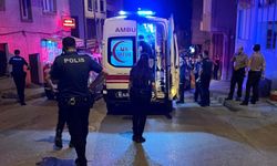 Bursa'da firari hükümlünün yakalanmasını engellemeye çalışan yakınları, polis memurunu yaraladı