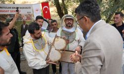Hakkari'de "Bal Hasat Şenliği" düzenlendi