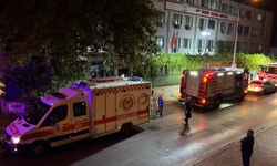 İzmir'de özel bakım merkezinde çıkan yangında 12 engelli dumandan etkilendi
