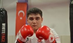 Kilo vermek için başladığı kick boksta Türkiye şampiyonu oldu