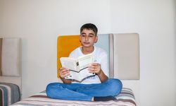 LGS sınavında tam puan alan Ömer'in başarısının sırrı "kitap okumak, düzenli çalışmak"