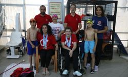 Sporla hayata tutunan engelli yüzücüler başarıya kulaç atıyor