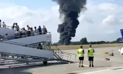 Londra'da yolcu uçağı piste çakıldı!