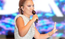 Demet Akalın’dan Denizli’de izdiham!